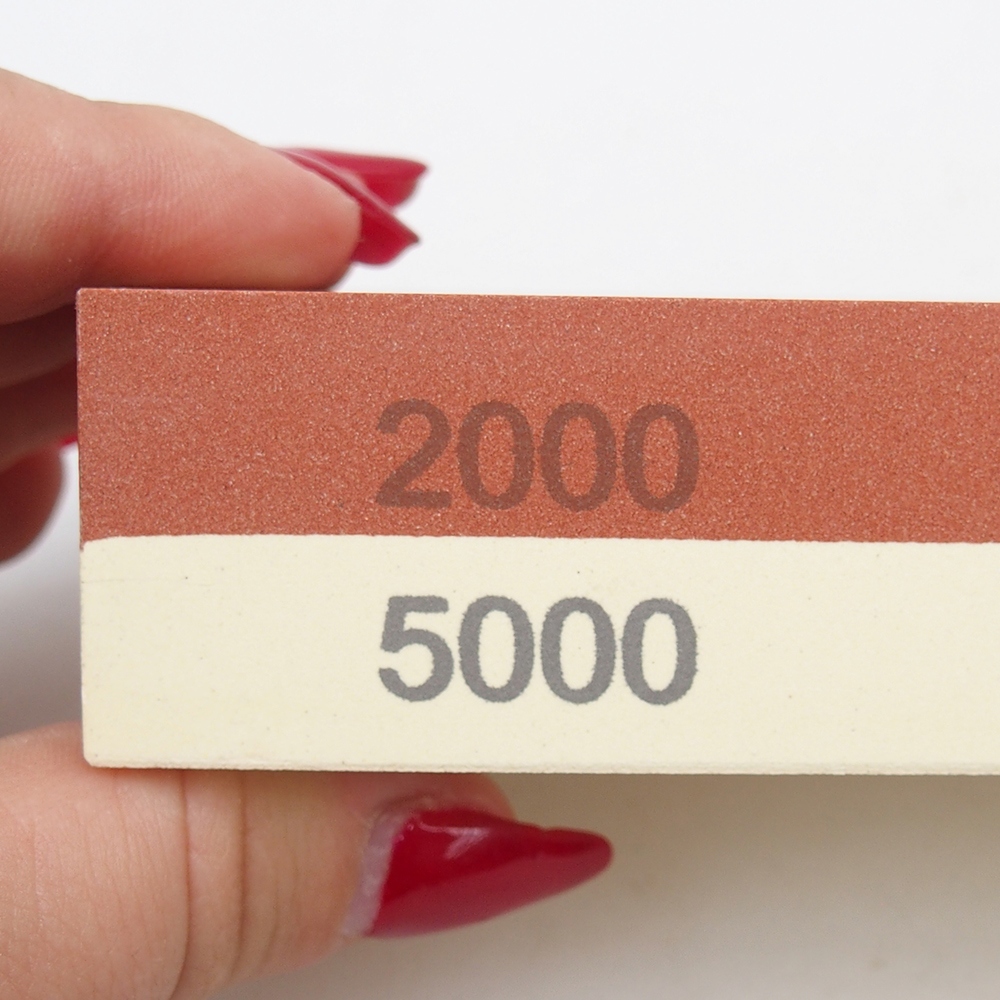 Brousek na nářadí jemný-hrubý