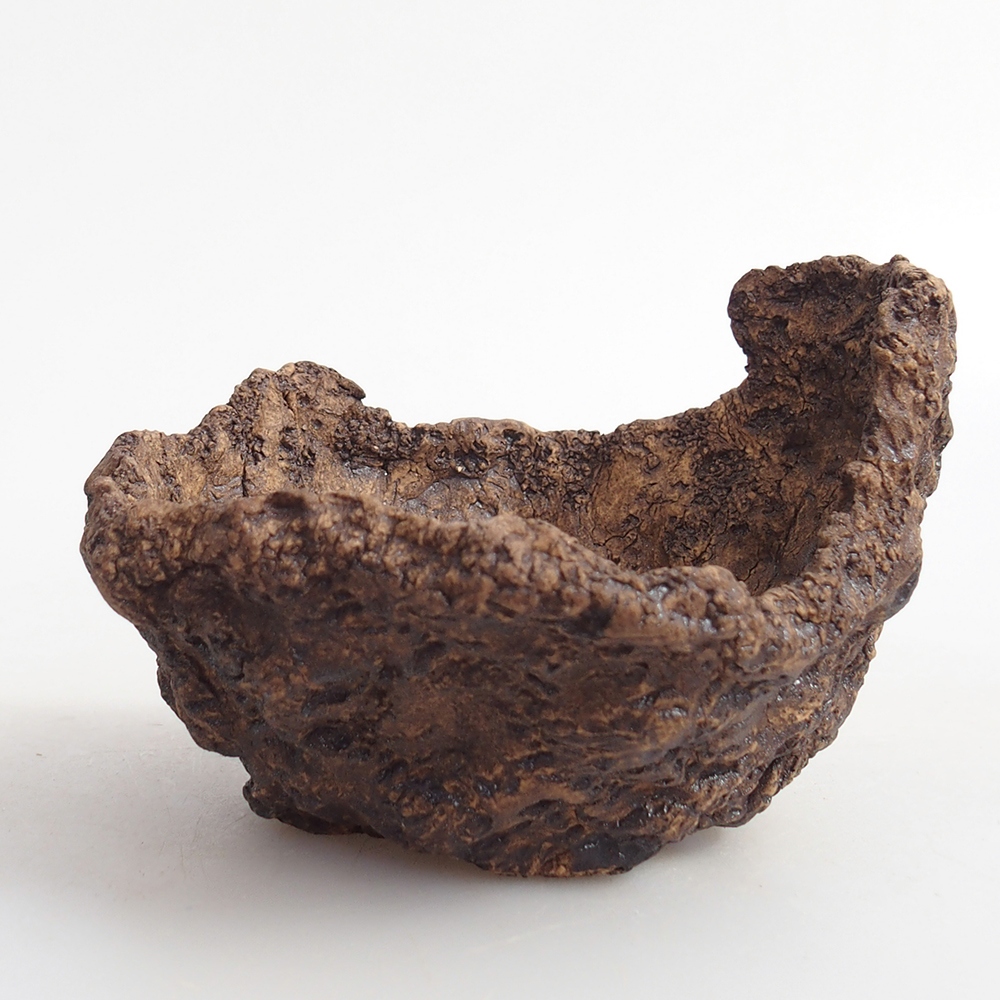 Keramická Skořápka 9 x 8 x 7 cm , barva hnědá