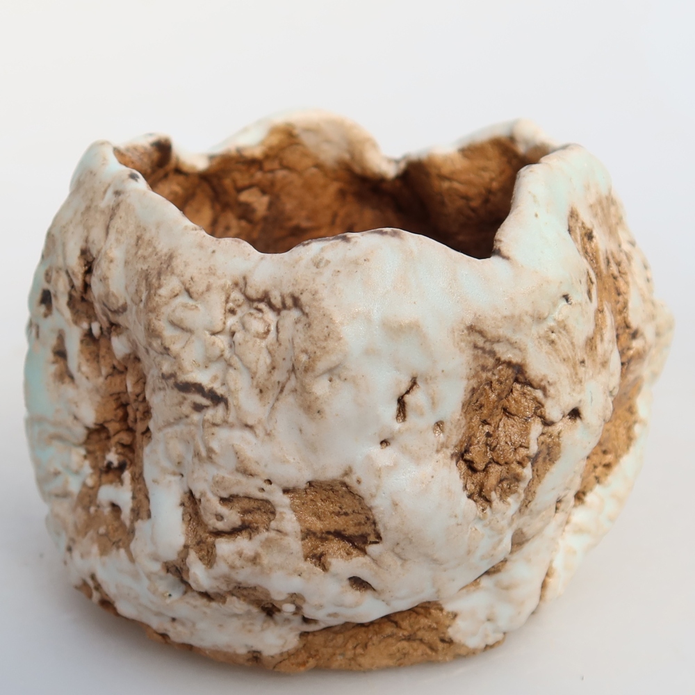 Keramická Skořápka  7 x 7 x 6 cm , barva bílohnědá