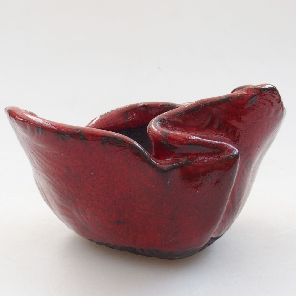 Keramická Skořápka  9 x 8 x 6 cm , barva červená