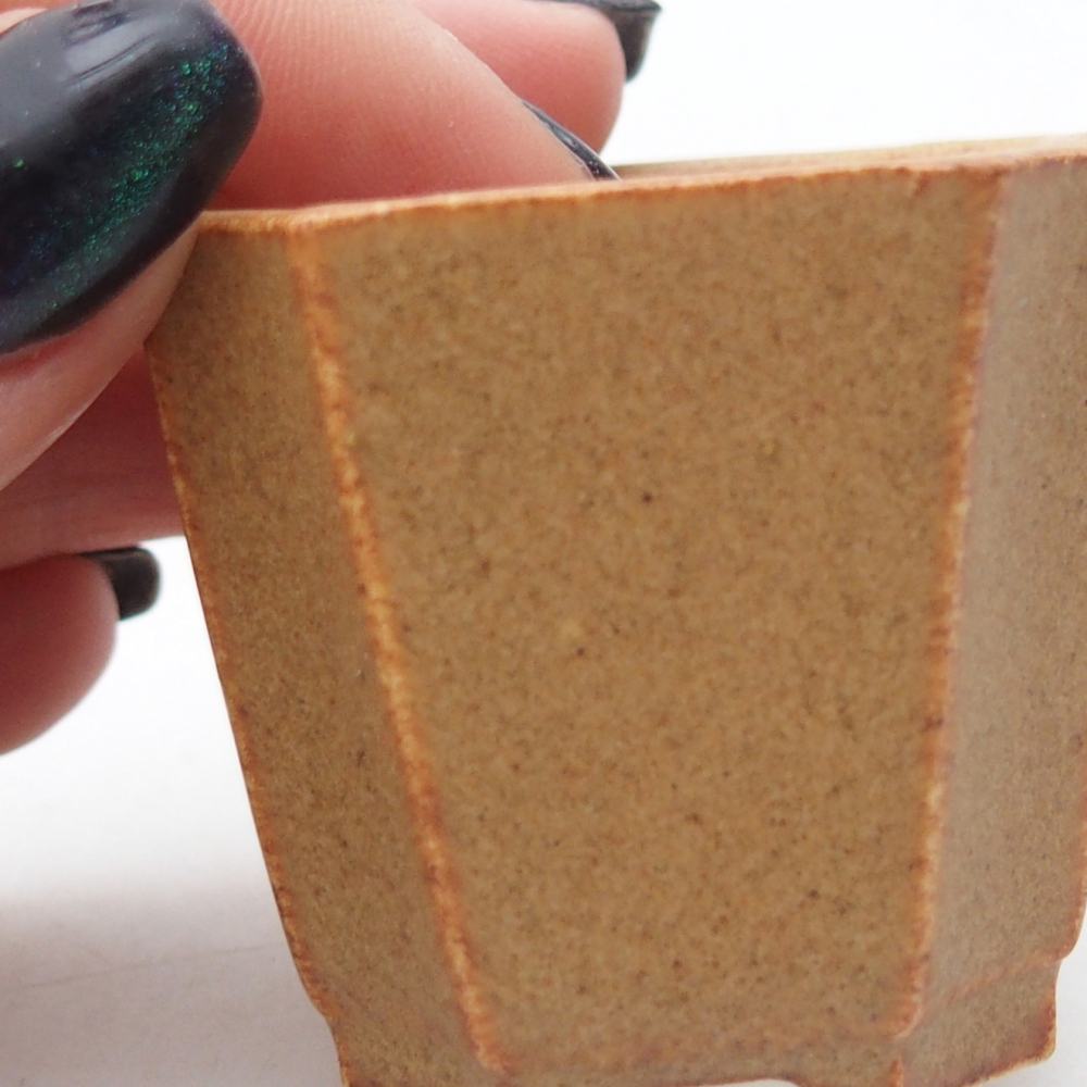 Mini bonsai miska 4,5 x 4,5 x 4 cm, barva hnědá