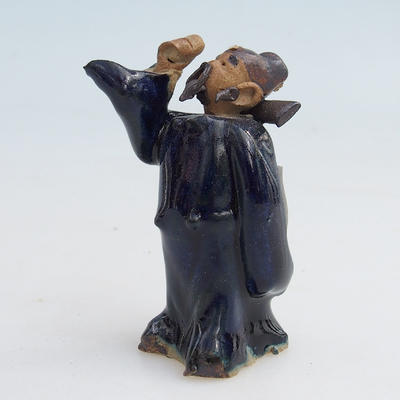 Keramická figurka - mudrc s pohárem - 1