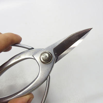 Nůžky nerezové na prostřih  18,5 cm - 2